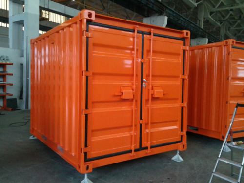 10´- Materialcontainer mit längsseitigen Gabelstaplertaschen und kompletter Einbruchsicherung